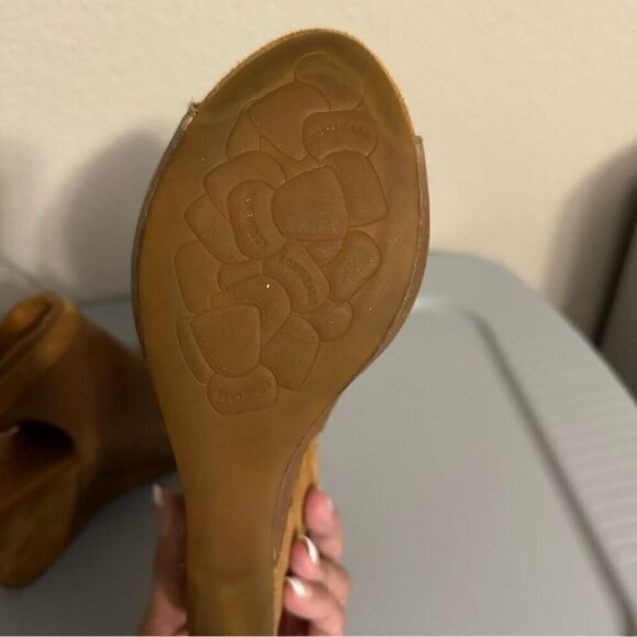 KORK-EASE Berit Wedge Leather Suede Tan Open Toe Buckle NEW Size 7 - Picture 8 of 10